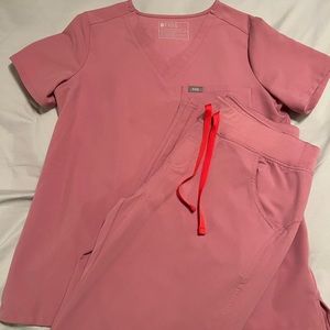Figs Chalk Pink Scrub Set S/S